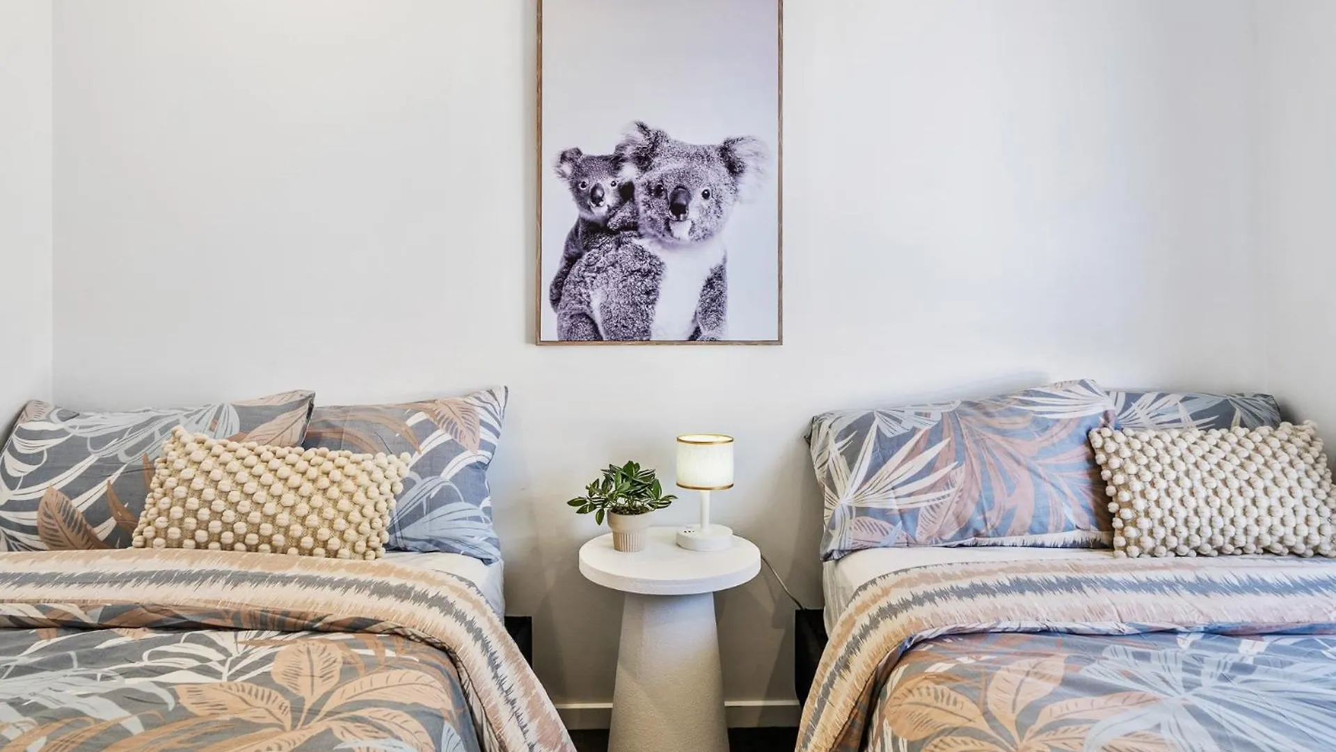 Bellbird Park 3 Bedroom House With 6 King Single Beds Bellbird Park
