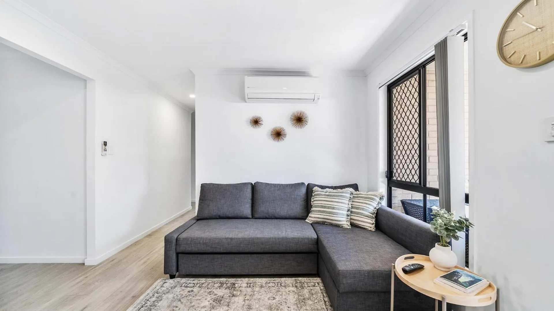 Bellbird Park 3 Bedroom House With 6 King Single Beds Bellbird Park